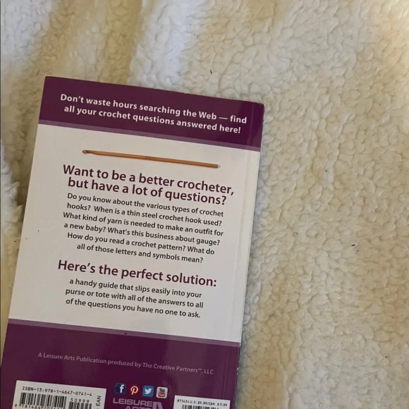 Crochet Guide and Pattern Book Set - Picture 3 of 7